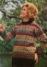 Load image into Gallery viewer, Patons Style Knits Young Moderns Vol.24