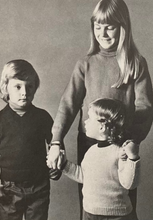 Load image into Gallery viewer, Patons Knitting Classic Book 50