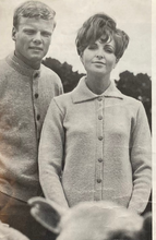 Load image into Gallery viewer, Patons Knitting Booklet No.771