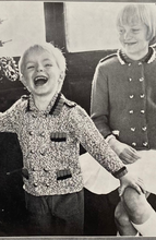 Load image into Gallery viewer, Patons Totem Gear for Tiny Travellers Booklet 911