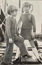 Load image into Gallery viewer, Patons Totem Gear for Tiny Travellers Booklet 911