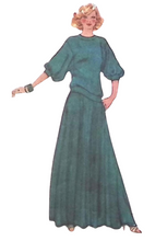 Load image into Gallery viewer, Vintage Sewing Pattern: Simplicity 8832