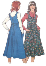 Load image into Gallery viewer, Vintage Sewing Pattern: Style 2124
