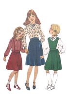 Load image into Gallery viewer, Vintage Sewing Pattern: Style 2923