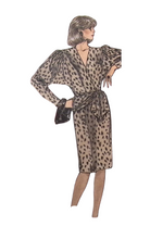 Load image into Gallery viewer, Vintage Sewing Pattern: McCalls 9242