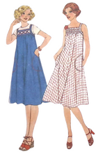 Load image into Gallery viewer, Vintage Sewing Pattern: Simplicity 7962