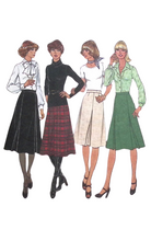 Load image into Gallery viewer, Vintage Sewing Pattern: Simplicity 7625