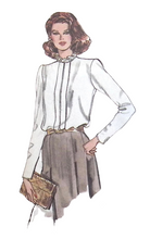 Load image into Gallery viewer, Vintage Sewing Pattern: Vogue 8137