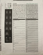 Load image into Gallery viewer, Sewing Pattern: Vogue 2218