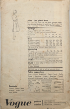 Load image into Gallery viewer, 1960's Vintage Sewing Pattern: Vogue 5034