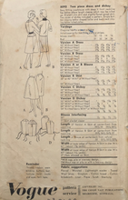 Load image into Gallery viewer, 1960's Vintage Sewing Pattern: Vogue 5092