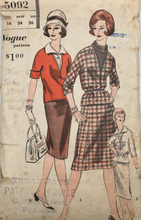 Load image into Gallery viewer, 1960's Vintage Sewing Pattern: Vogue 5092