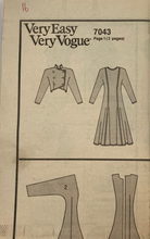 Load image into Gallery viewer, Sewing Pattern: Vogue 7043