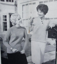 Load image into Gallery viewer, Patons Knitting Book No.541