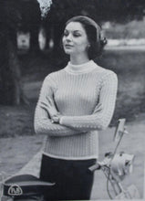 Load image into Gallery viewer, Patons Knitting Book No.541