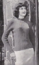 Load image into Gallery viewer, Patons Knitting Book No.556