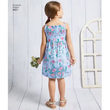 Load image into Gallery viewer, Sewing Pattern: Simplicity 8621