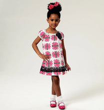 Load image into Gallery viewer, Sewing Pattern: Butterick B5776