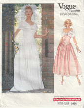 Load image into Gallery viewer, Vintage Sewing Pattern: Vogue 2425