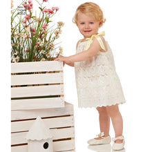 Load image into Gallery viewer, Sewing Pattern: New Look 6353