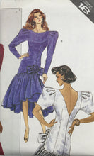 Load image into Gallery viewer, 1988 Vintage Sewing Pattern: Butterick 3017