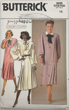 Load image into Gallery viewer, 1985 Vintage Sewing Pattern: Butterick 3525