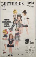Load image into Gallery viewer, 1965 Vintage Sewing Pattern: Butterick 3932