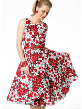 Load image into Gallery viewer, 1960's Reproduction Sewing Pattern: Butterick B5748