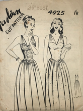Load image into Gallery viewer, 1940's Vintage Sewing Pattern: Fashion Cut 4925