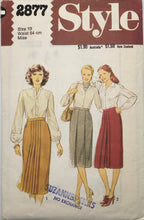 Load image into Gallery viewer, 1980 Vintage Sewing Pattern: Style 2877