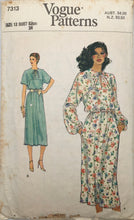 Load image into Gallery viewer, 1979 Vintage Sewing Pattern: Vogue 7313