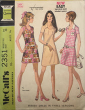 Load image into Gallery viewer, 1970's Vintage Sewing Pattern: McCalls 2351