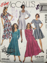 Load image into Gallery viewer, 1992 Vintage Sewing Pattern: McCalls 6052