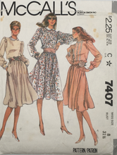 Load image into Gallery viewer, 1981 Vintage Sewing Pattern: McCalls 7407
