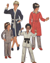 Load image into Gallery viewer, 1981 Vintage Sewing Pattern: McCalls 7679