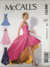 Load image into Gallery viewer, 2013 Sewing Pattern: McCalls M6701