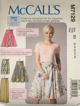 Load image into Gallery viewer, 2015 Sewing Pattern: McCalls M7129
