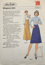 Load image into Gallery viewer, 1977 Vintage Sewing Pattern: Silver Needles Pattern 1