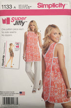 Load image into Gallery viewer, 1970’s Reproduction Vintage Sewing Pattern: Simplicity 1133