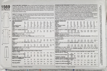 Load image into Gallery viewer, 2013 Sewing Pattern: Simplicity 1569