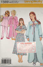 Load image into Gallery viewer, 2013 Sewing Pattern: Simplicity 1569