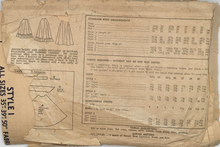 Load image into Gallery viewer, 1948 Vintage Sewing Pattern: Simplicity 2421