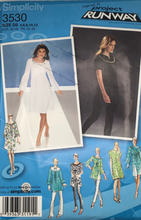 Load image into Gallery viewer, 2007 Sewing Pattern: Simplicity 3530