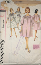 Load image into Gallery viewer, 1960's Vintage Sewing Pattern: Simplicity 4690