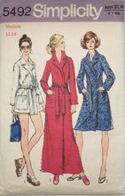 Load image into Gallery viewer, 1973 Vintage Sewing Pattern: Simplicity 5492