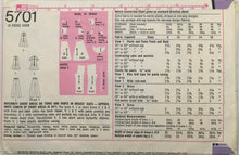 Load image into Gallery viewer, 1973 Vintage Sewing Pattern: Simplicity 5701