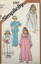 Load image into Gallery viewer, 1984  Vintage Sewing Pattern: Simplicity 5747