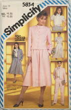 Load image into Gallery viewer, 1983  Vintage Sewing Pattern: Simplicity 5834