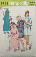 Load image into Gallery viewer, 1976 Vintage Sewing Pattern: Simplicity 5838