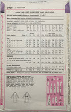 Load image into Gallery viewer, 1974 Vintage Sewing Pattern: Simplicity 5928